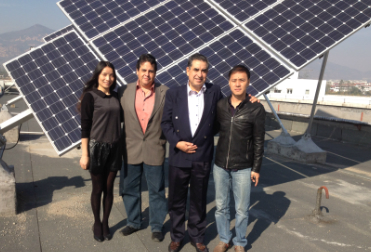 لدينا وكيل المكسيك تأتي إلى الصين وزيارة مشاريع تعقب الشمسية لدينا