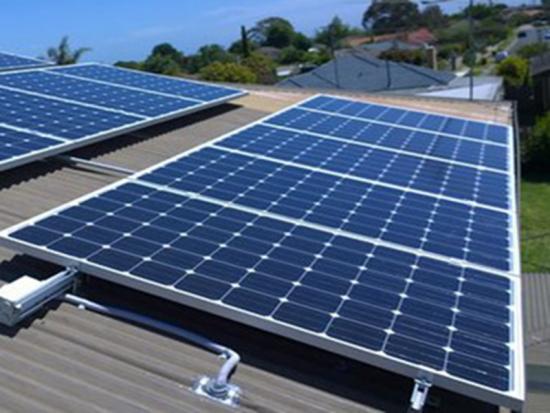 سقف معدني تركيب نظام الطاقة الشمسية الشمسية تصاعد قوس